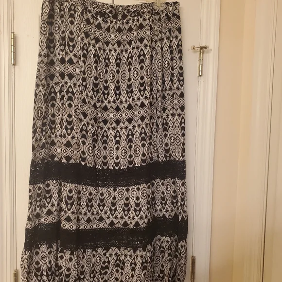 Faded Glory Women's Skirt, size XXL / 20 - Picture 1 of 3